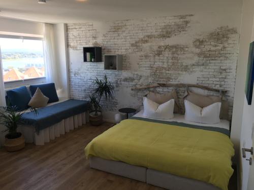 Liebevoll renoviertes Apartment mit Panoramablick房間的床