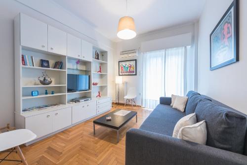 Relaxing Koukaki Apartment by CloudKeys, Atena, Grecia