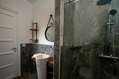 Ett badrum på Abate Luxury Interno 3