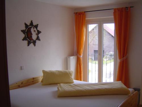 Katil atau katil-katil dalam bilik di Gasthof Hotel Traube