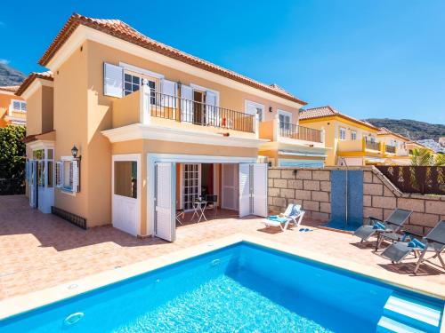 Incredible FUENTE, OCEAN VIEW, HEATED POOL!