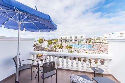 Casa Anemona with terrace shared pool sea views and free wifi