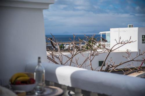 Casa Anemona with terrace shared pool sea views and free wifi