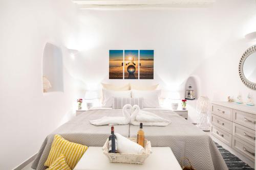 Łóżko lub łóżka w pokoju w obiekcie Sole Blu Mykonos Town Apartment One