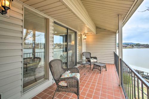 Condo on Lake Hamilton with Boat Slip and Pool!