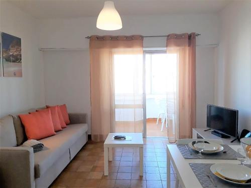 Torre 6- Vista Cidade, Aconchegante, 80mt Praia, Wifi