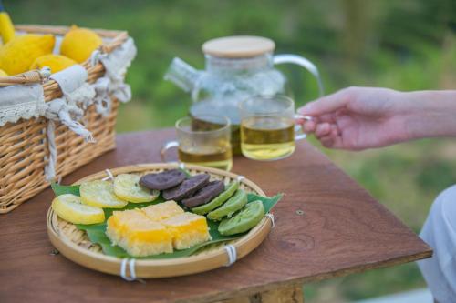 Φαγητό σε αυτό το δωμάτιο σε οικογενειακή κατοικία ή κάπου εκεί κοντά