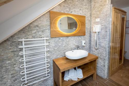 Un baño de Art Hotel Kristal