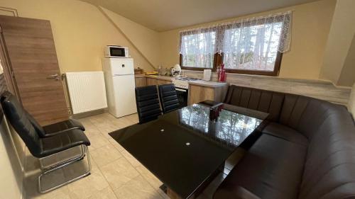 Kuchyň nebo kuchyňský kout v ubytování Grátisz Apartman Siófok