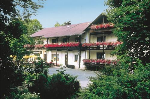 Gambar di galeri bagi Landhaus-Pension Zum Waffenschmied di Brand