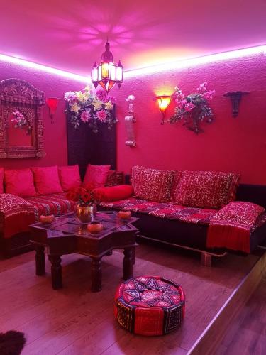 Χώρος καθιστικού στο Whirlpool Suite Marrakesch-Lounge