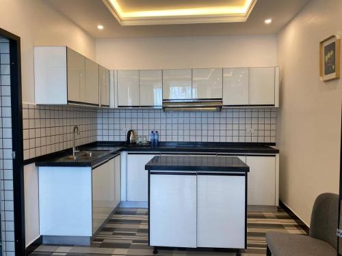 Dapur atau dapur kecil di ECCO Modern Guest House