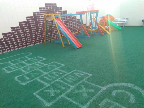 Zona de juegos infantil en Flat Espinheiro Prime