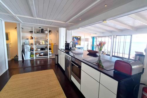 Una cocina o zona de cocina en Villa Moana