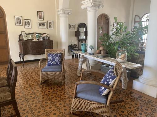 Гостиная зона в Casa Bustamante Hotel Boutique