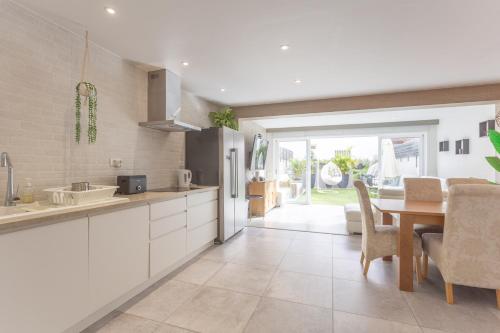 Modern 3 Bedroom Duplex Adeje City Center Wifi