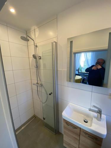 Ένα μπάνιο στο Stadtwohnung im Grünen