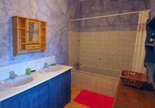 Ванна кімната в Le gite de Modestine