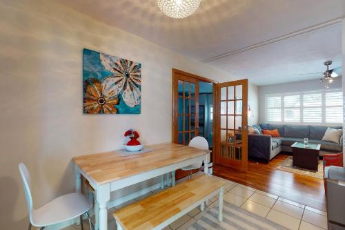 Stone's Throw Cottage – Photos 2