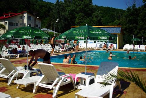 Bazén v ubytování Hotel Spa Cazino Monteoru nebo v jeho okolí