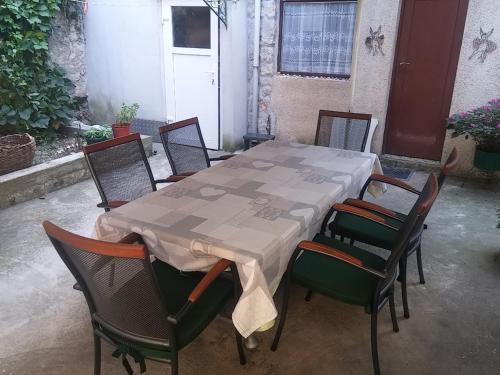 Posezení v ubytování Guesthouse Dante