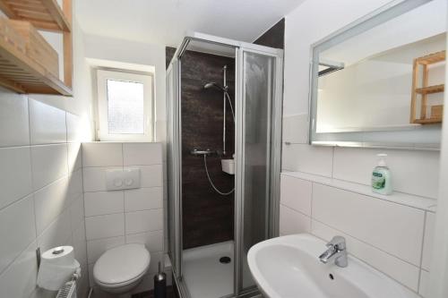 Phòng tắm tại fewo1846 - Solskin - ländlich gelegene Wohnung mit 2 Schlafzimmern