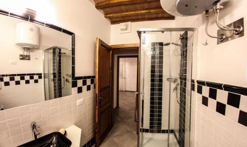 Un baño de Agriturismo Ferruggini