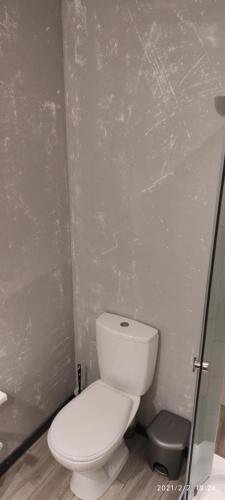 Un baño de Add Story Guest House