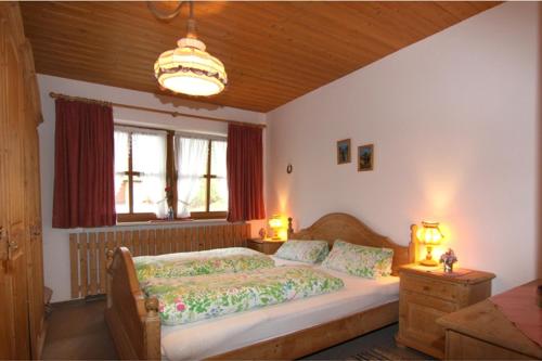 Postel nebo postele na pokoji v ubytování Ferienwohnung Flora