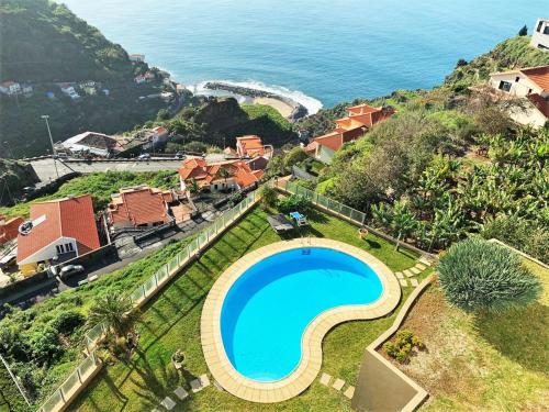 Charming Calheta Plaza Penthouse
