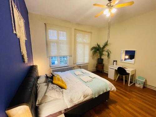 Luxury Big Flat and 50 mt to Taksim Square Free Wi Fi Free Laundry Service, Istanbul, Turkey