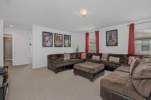 Elegant Villa wPrivate PoolSpa Game Room photo 22