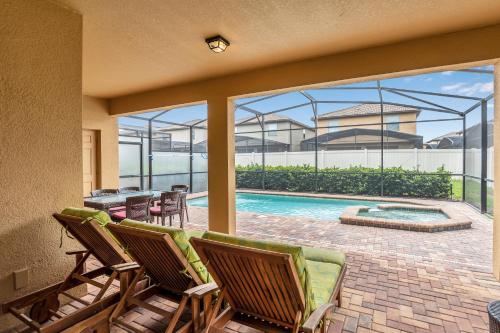 Elegant Villa wPrivate PoolSpa Game Room photo 36
