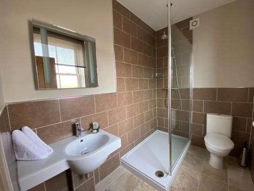 Ένα μπάνιο στο The Three Horseshoes Hotel