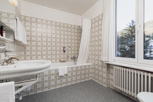 Koupelna v ubytování Kurhaus Lenzerheide