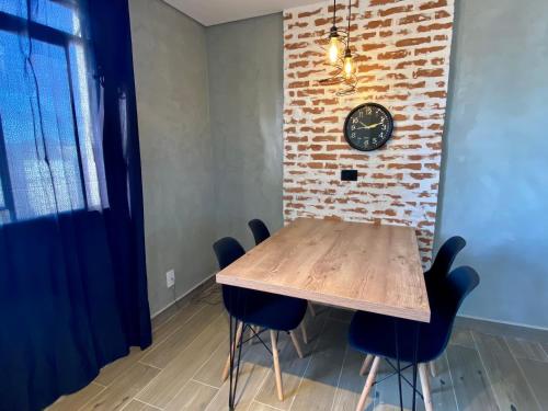 Gambar di galeri bagi Cond/ Resid/ Cavallari/4Min da Unimar di Marília
