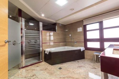Koupelna v ubytování Hotel El Churra
