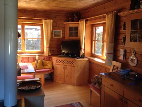 Kuchyň nebo kuchyňský kout v ubytování Ferienhaus Zirmheim