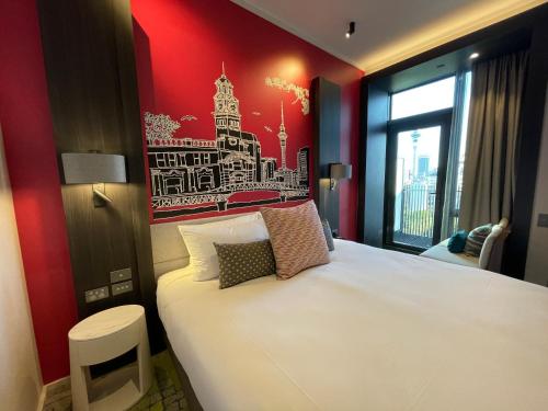 Letto o letti in una camera di Mercure Auckland Queen Street