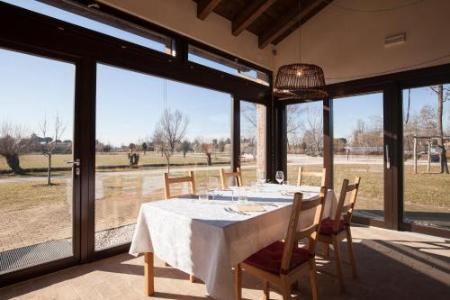 A restaurant or other place to eat at Casa Di Anna - Fattoria Sociale