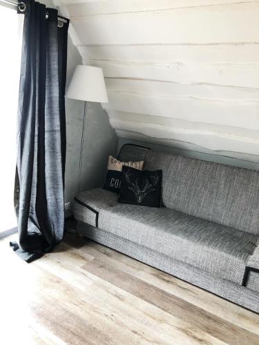 Un lugar para sentarse en Add Story Guest House