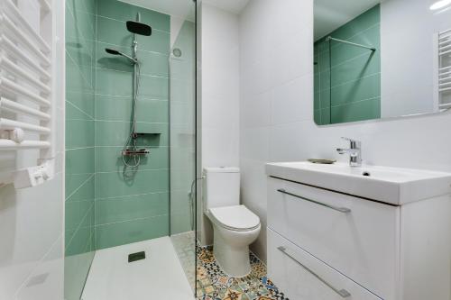 Phòng tắm tại Miralmar Apartamento