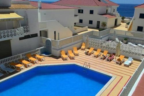 401 - 2 bedroom Apartment - Oura - Sea View