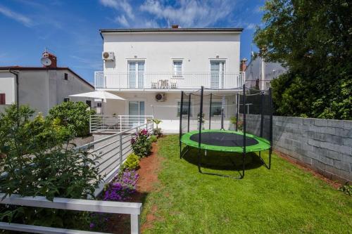 Apartment in Rovinj with Balcony, Air conditioning, WIFI, Dishwasher (230-2)