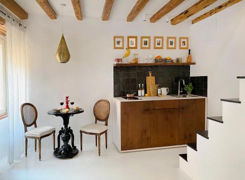 Pepper - Boutique Living in Old Town