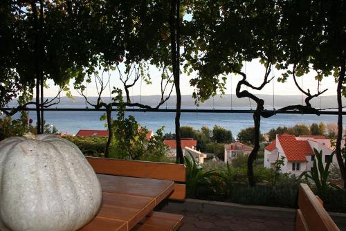 Apartment in Duce with sea view, balcony, air conditioning, Wi-Fi (4167-4)