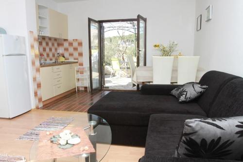 Posedenie v ubytovaní Apartment in Trogir with Terrace, Air conditioning, Wi-Fi (4787-1)