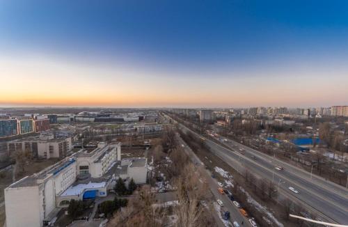an aerial view of a city with a highway at Квартира студия 1 комнатная на Теремках низкий этаж in Kyiv