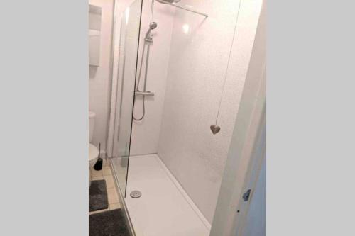 Cozy 1BR Apt Cardiff Bay Great Value Stay photo 4
