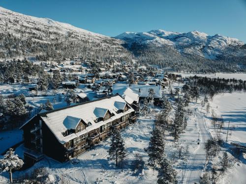 una vista aerea di un resort sulla neve di Hovdestøylen a Hovden
